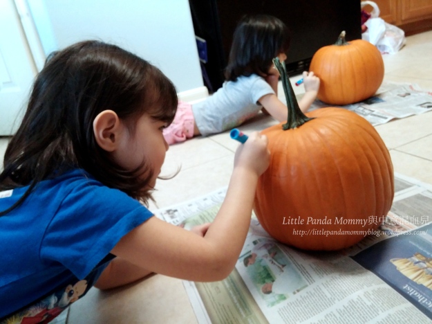 Princesses drawing on pumpkin